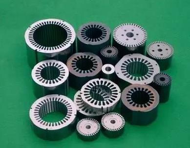 �մ��c����Ƭ��ճ����ʲô�z��