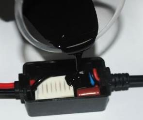 �Դģ�K������z